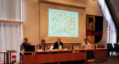 Kultur, Bahnsteige und Elektrifizierung