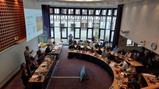 Ratssaal in Mühlacker: die Verbandsversammlung tagt. 